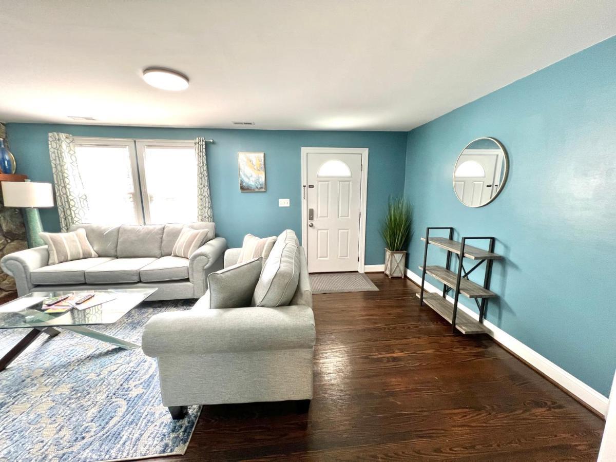 The Absolute Away From Pet Friendly!!! Holiday home *
